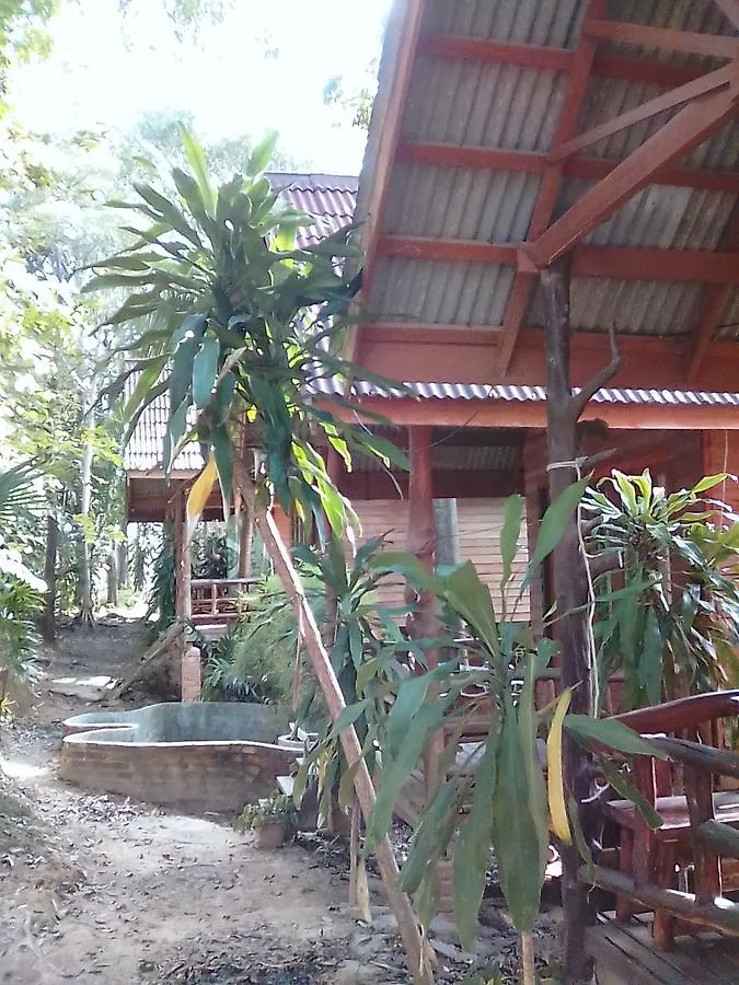 Hutyee Boat Bungalow Koh Lanta