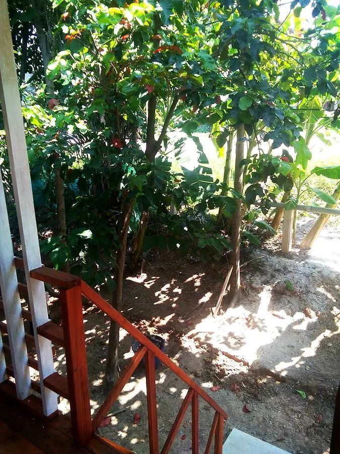Hutyee Boat Bungalow Koh Lanta Resort