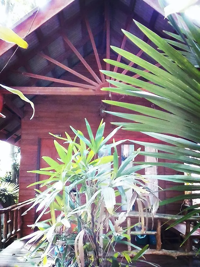 *** Resort Hutyee Boat Bungalow Koh Lanta Thailand