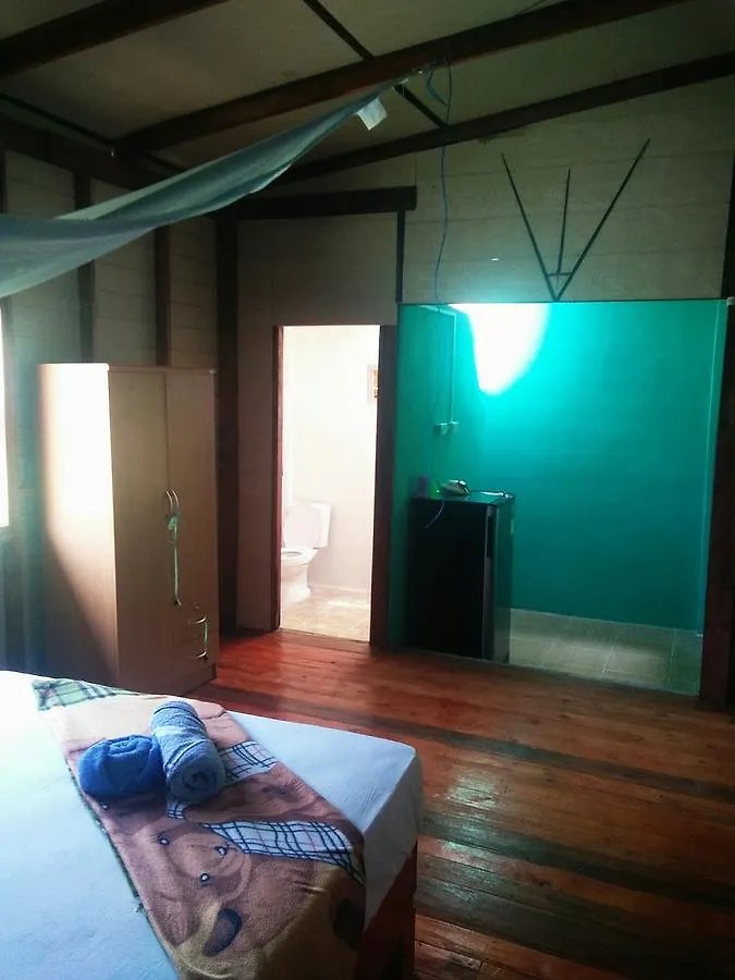 Resort Hutyee Boat Bungalow Ko Lanta